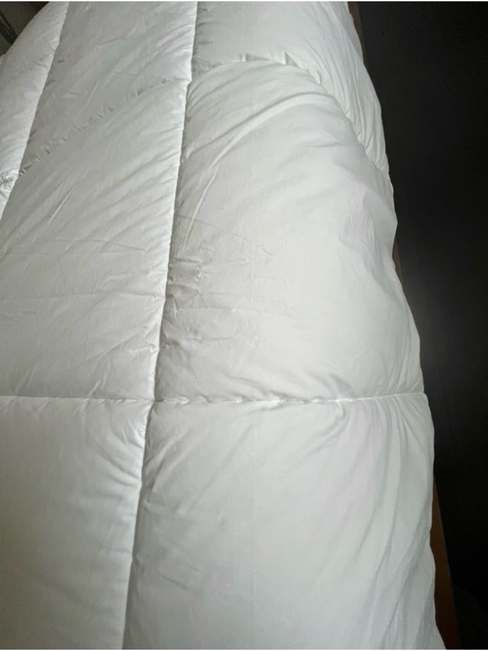 🛏️ Calvin Klein Down Alternative King Comforter 😴 - Picture 3 of 6